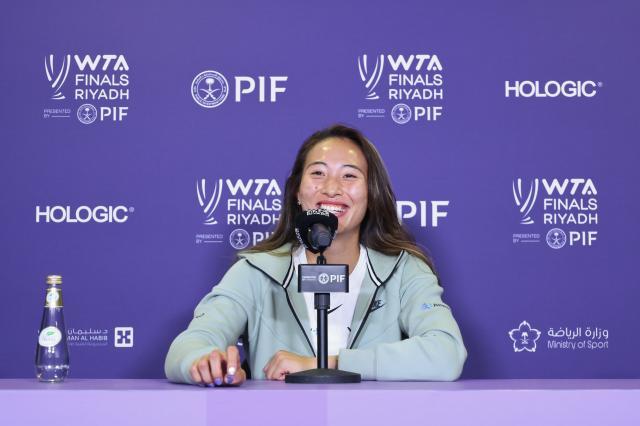 DB电竞-张奔斗：让郑钦文松弛的不只有金钱，还有经历